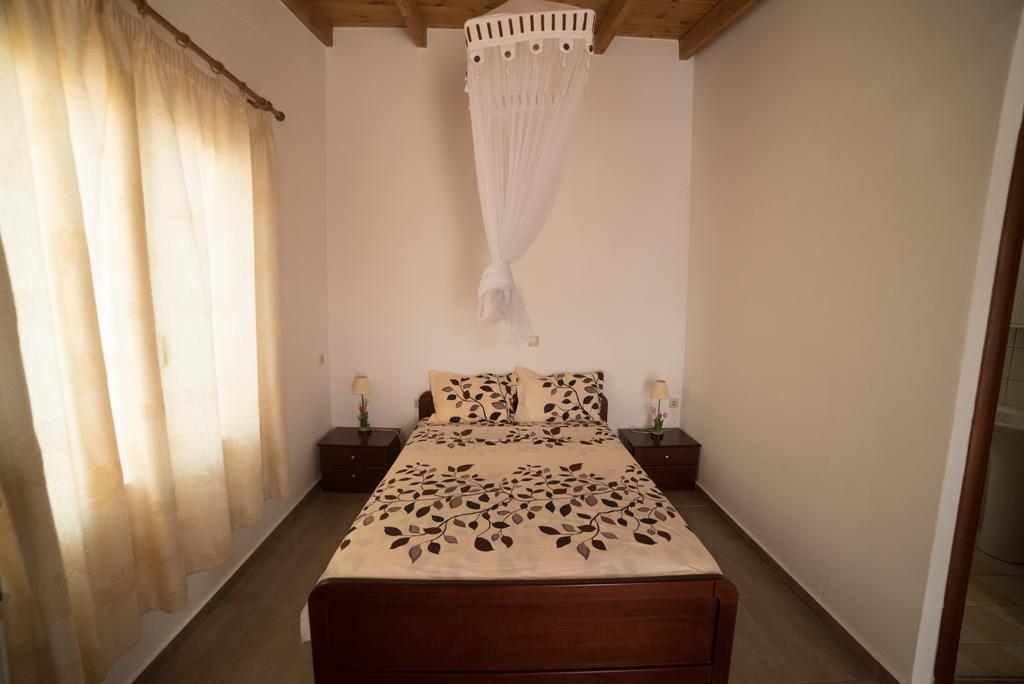 Bodikos Villas & Apartments Pitsidia Esterno foto