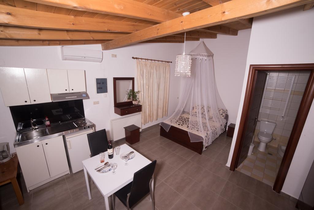 Bodikos Villas & Apartments Pitsidia Esterno foto