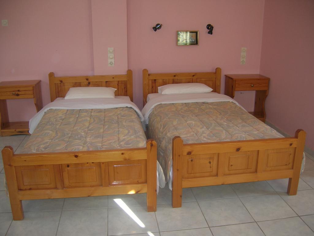 Bodikos Villas & Apartments Pitsidia Esterno foto