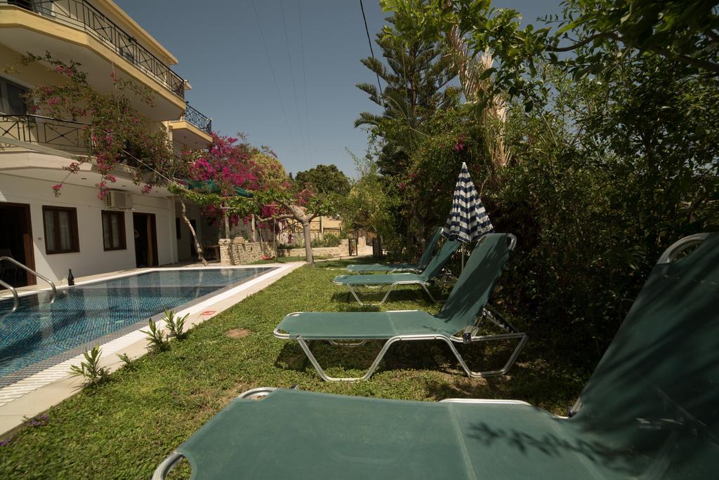 Bodikos Villas & Apartments Pitsidia Esterno foto