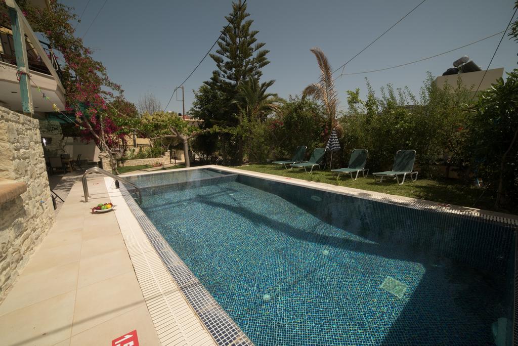 Bodikos Villas & Apartments Pitsidia Esterno foto