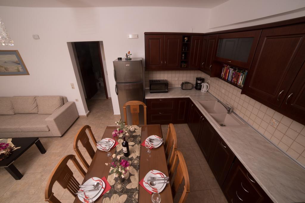 Bodikos Villas & Apartments Pitsidia Esterno foto